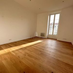 Property in Carre d'Argent