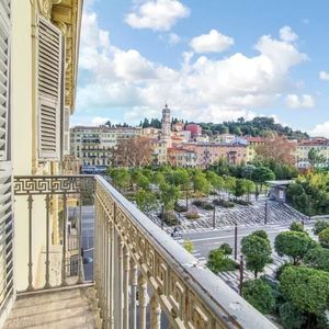 Property in Carre d'Argent