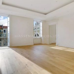 Property in Carre d'Argent