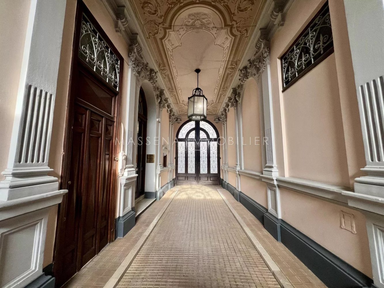 Property photo in Carre d'Argent