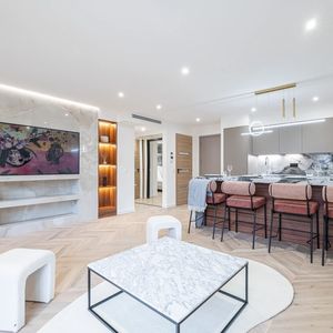 Property in Carre d'Argent