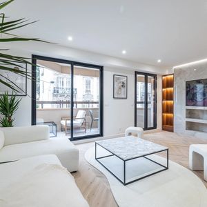 Property in Carre d'Argent