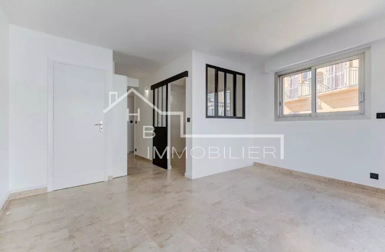 Property photo in Carre d'Argent