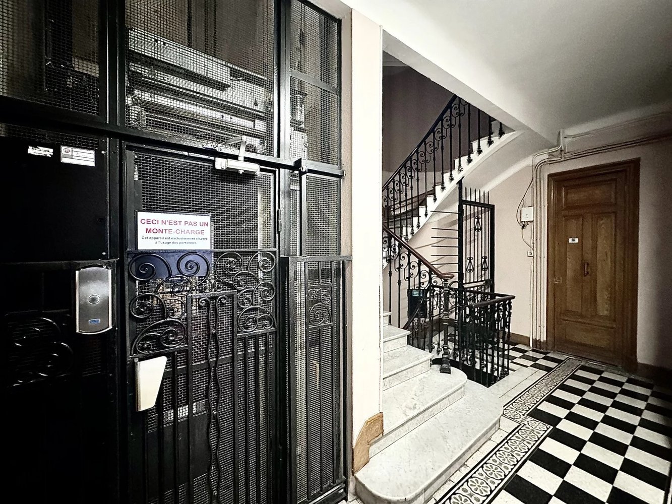 Property photo in Carre d'Argent