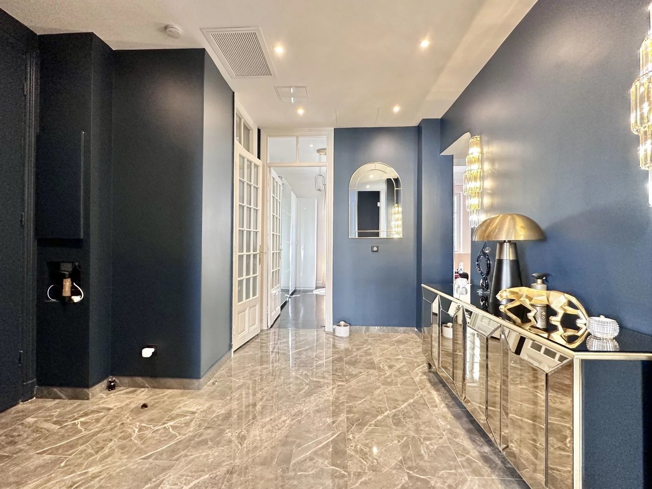 Property photo in Carre d'Argent