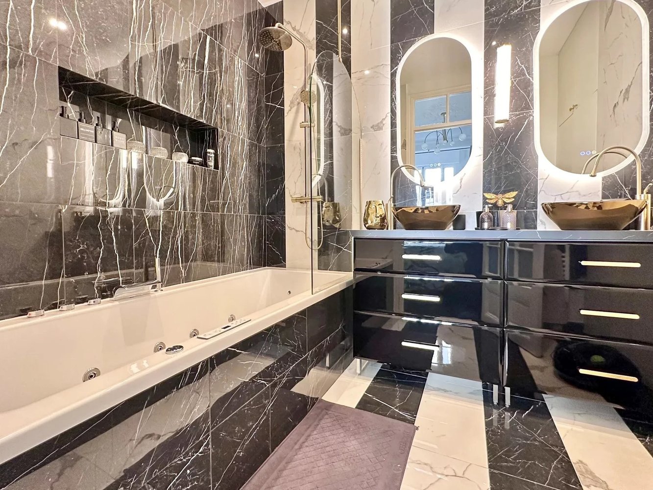 Property photo in Carre d'Argent