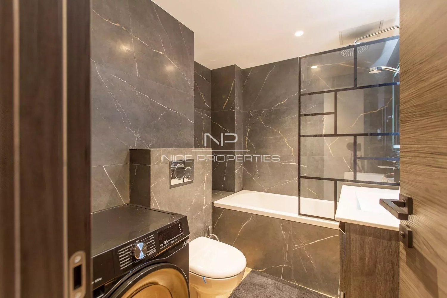 Property photo in Carre d'Argent