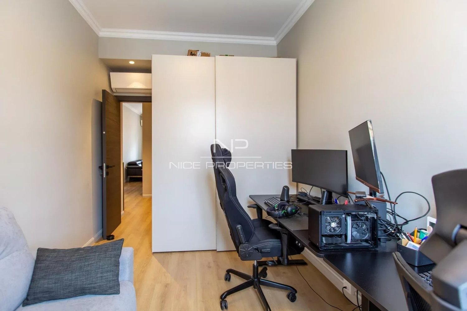 Property photo in Carre d'Argent