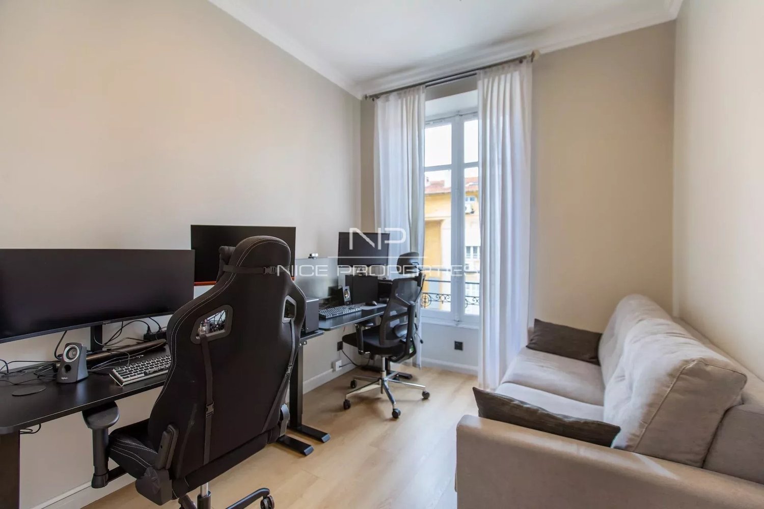 Property photo in Carre d'Argent