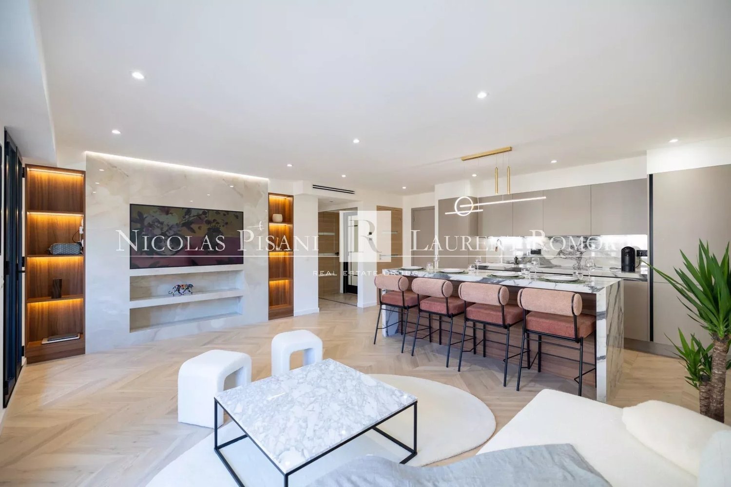 Property photo in Carre d'Argent