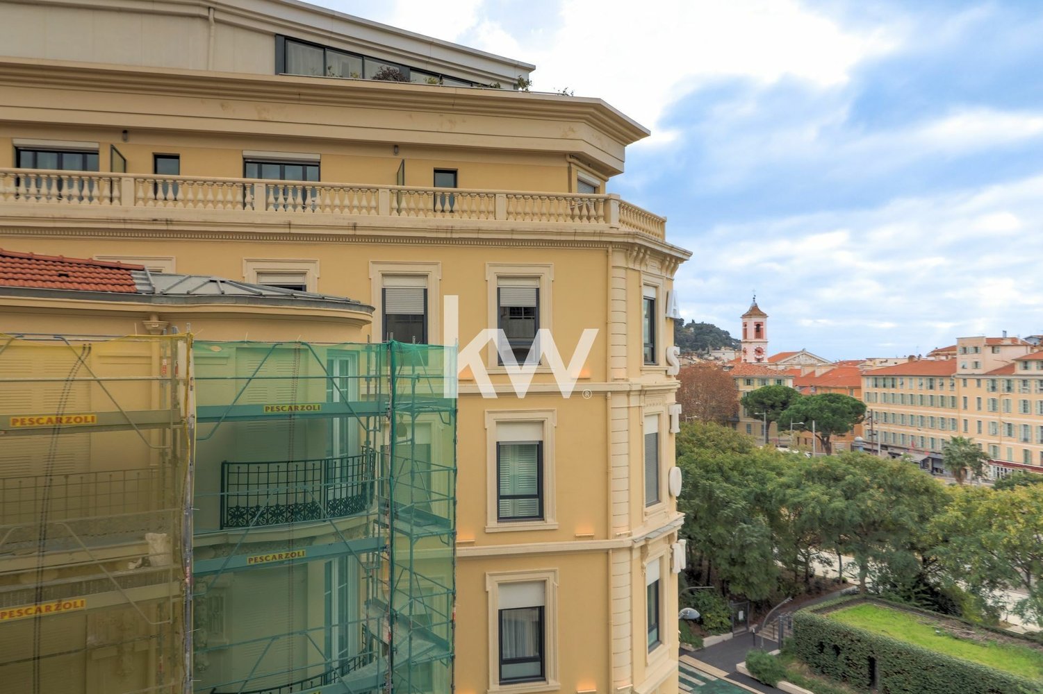 Property photo in Carre d'Argent