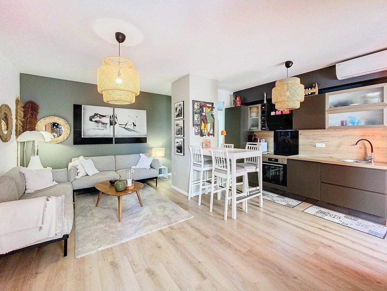 Property photo in Carre d'Argent