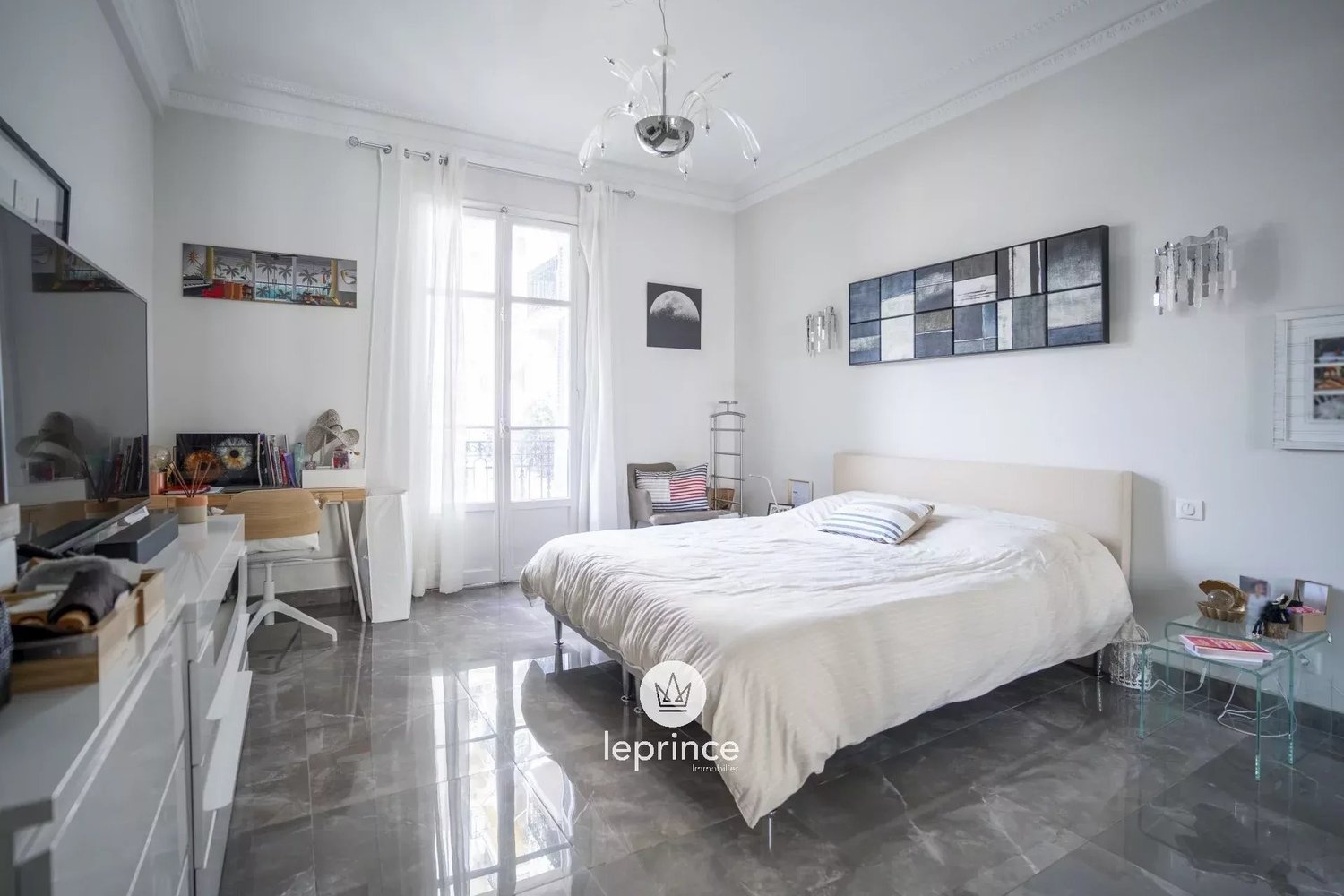 Property photo in Carre d'Or