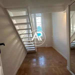 Property in Carre d'Or