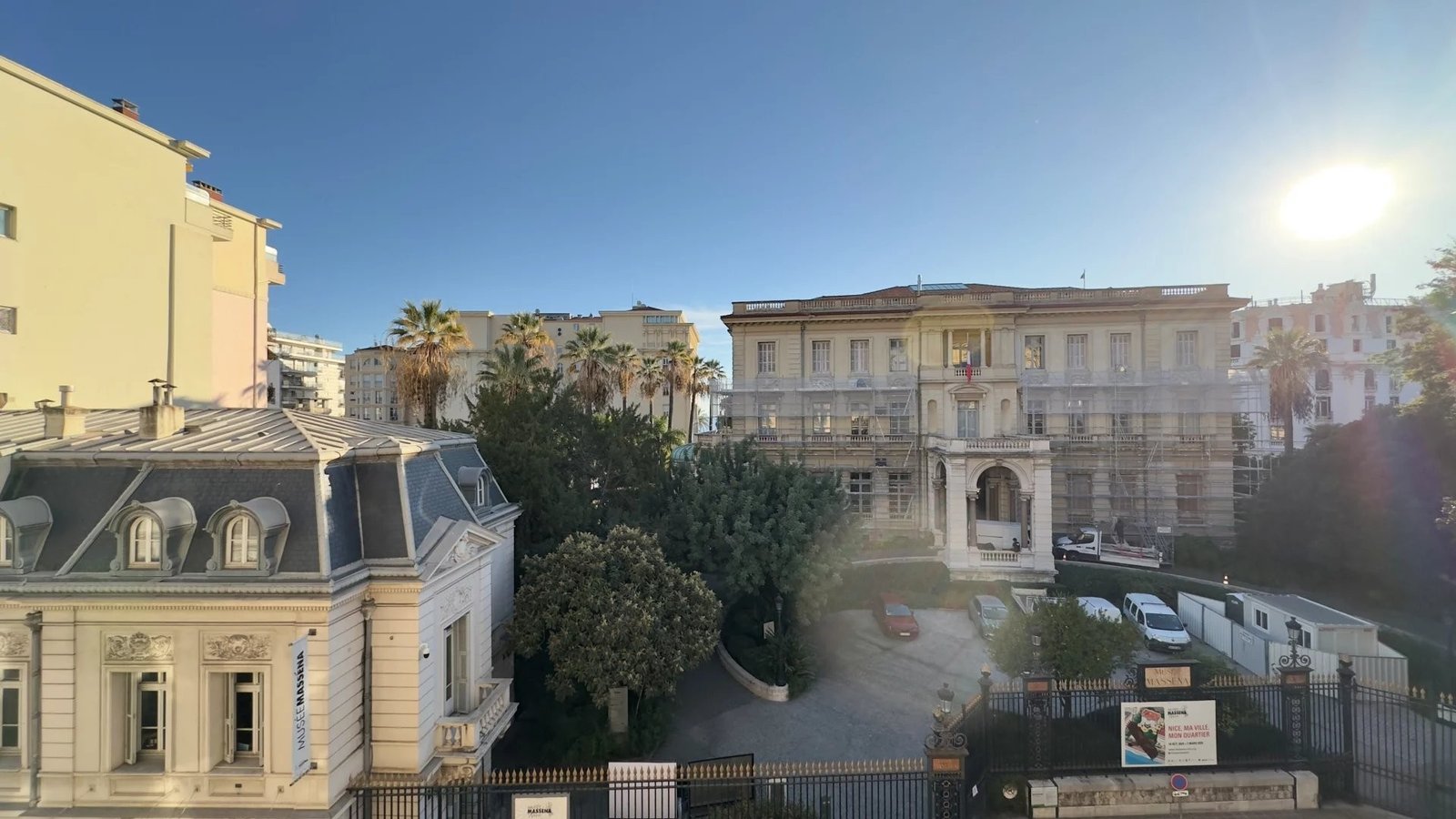 Property photo in Carre d'Or