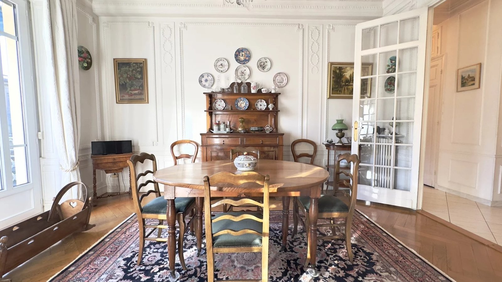 Property photo in Carre d'Or