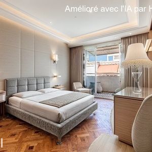 Property in Carre d'Or