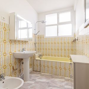 Property in Carre d'Or