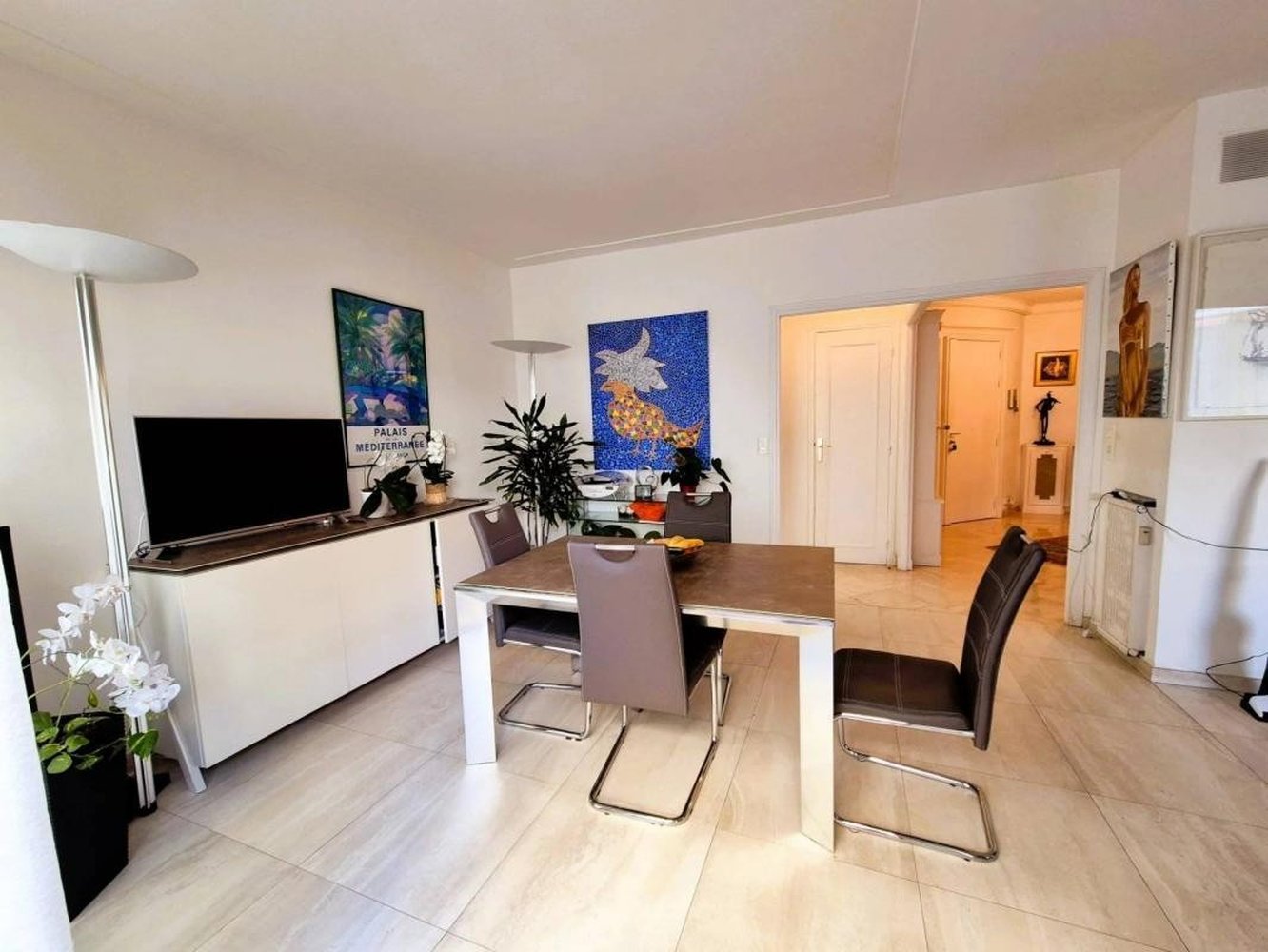 Property photo in Carre d'Or