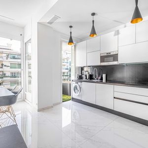 Property in Carre d'Or