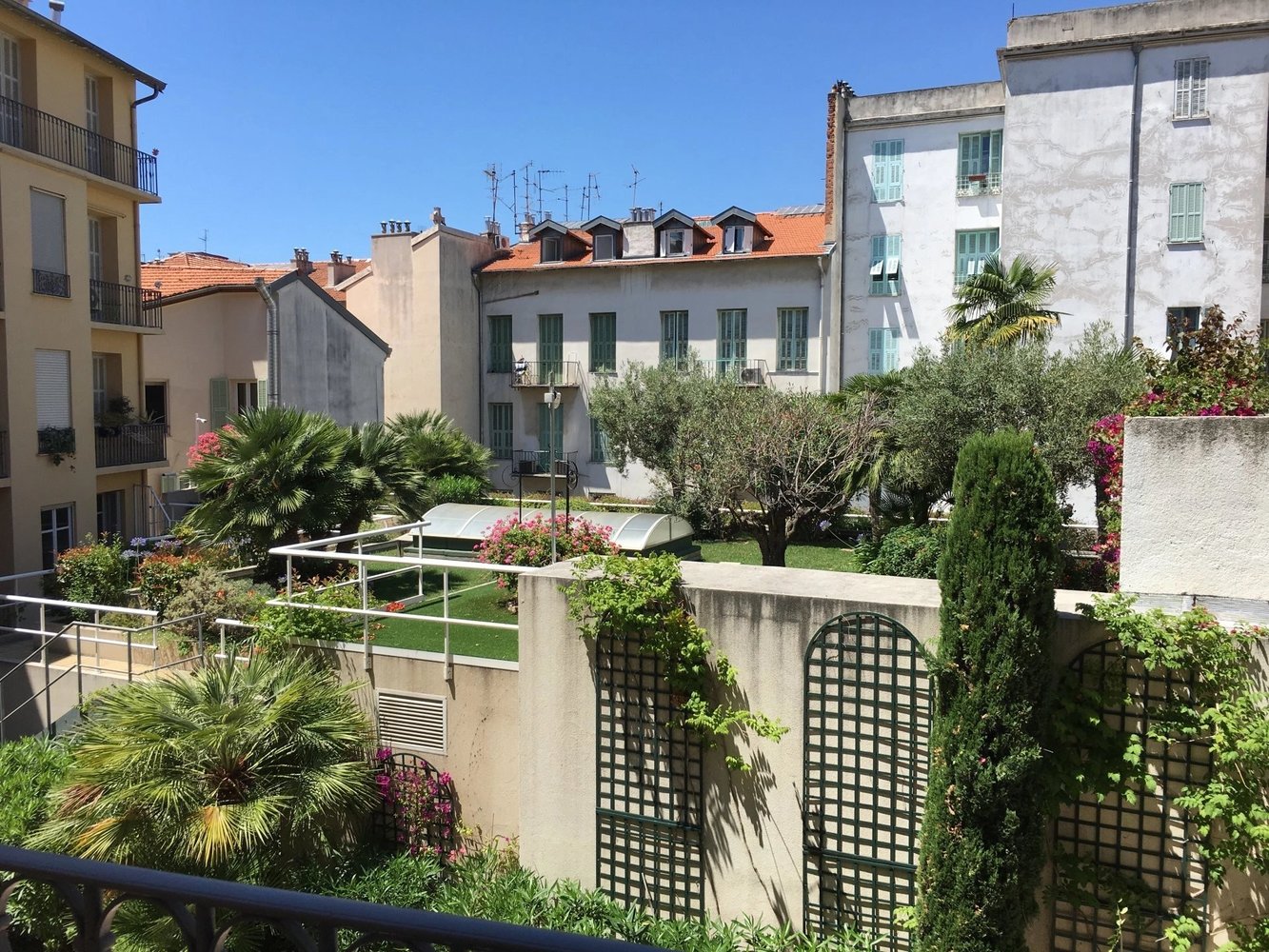 Property photo in Carre d'Or