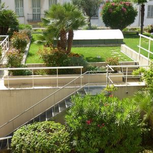 Property in Carre d'Or