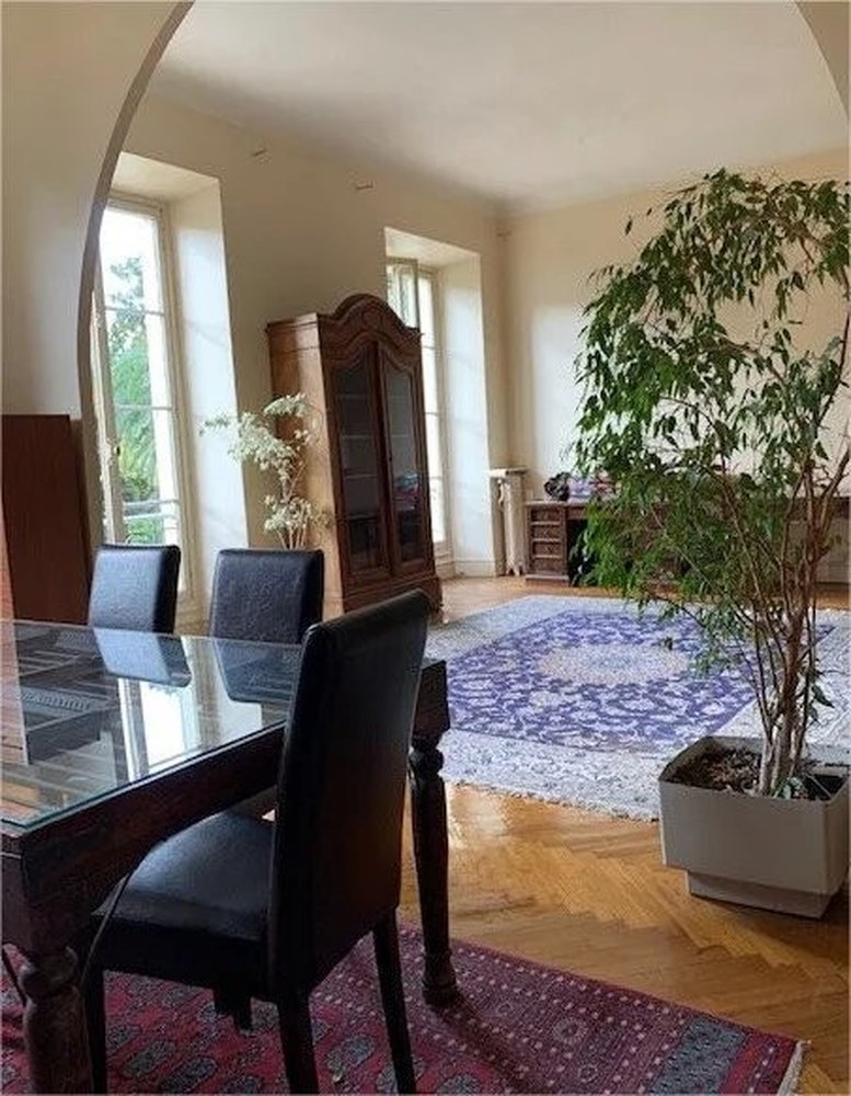 Property photo in Carre d'Or