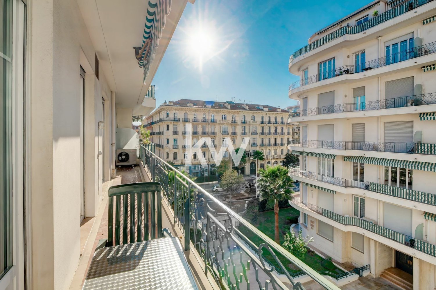 Property photo in Carre d'Or