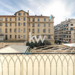 Property in Carre d'Or