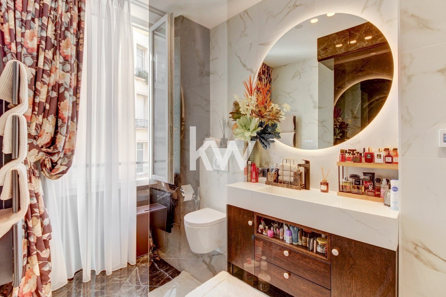 Property photo in Carre d'Or