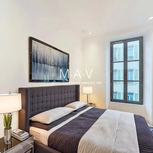 Property in Carre d'Or