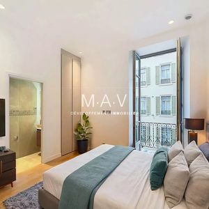 Property in Carre d'Or