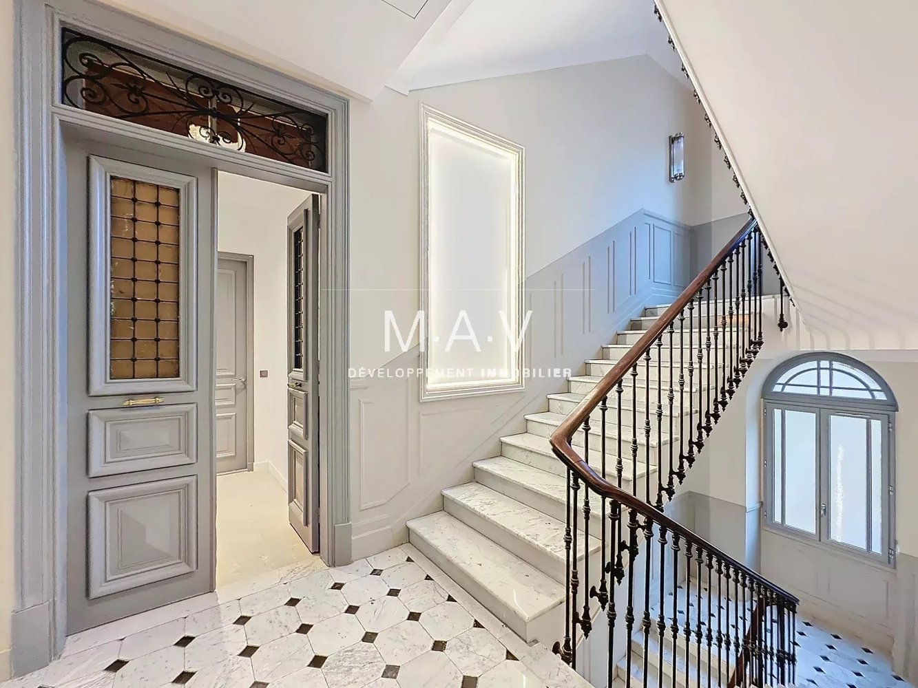 Property photo in Carre d'Or