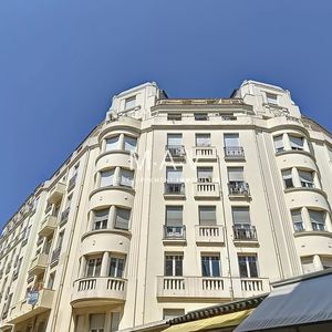 Property in Carre d'Or