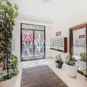 Property in Carre d'Or