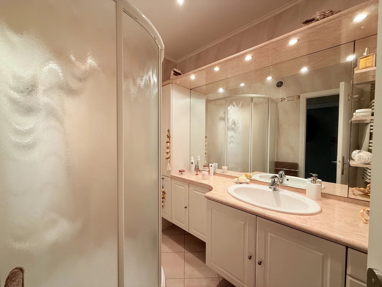 Property photo in Musicians Quarter