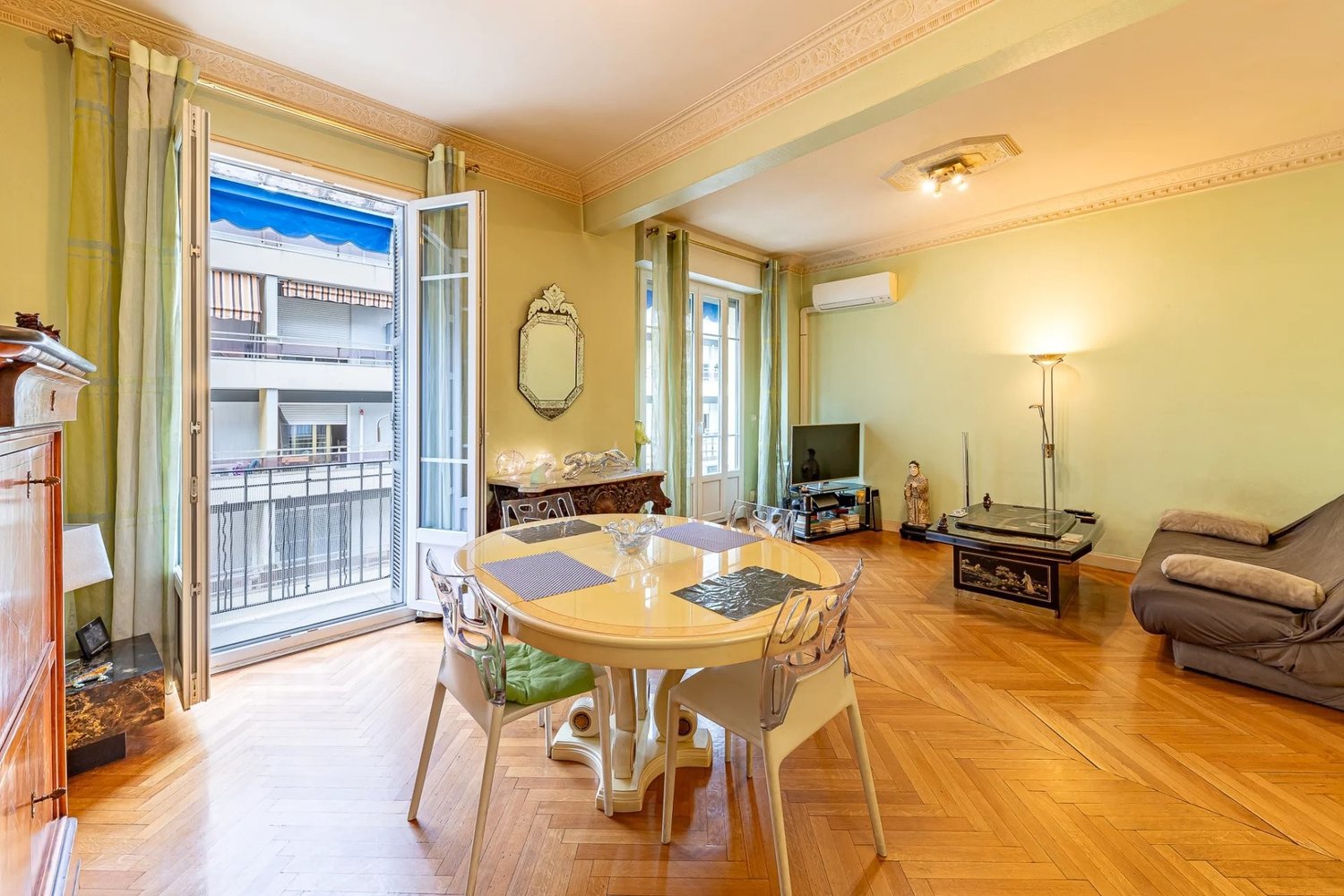 Property photo in Musicians Quarter