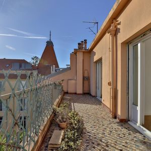 Property in Musicians Quarter