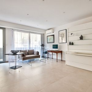 Property in Musicians Quarter