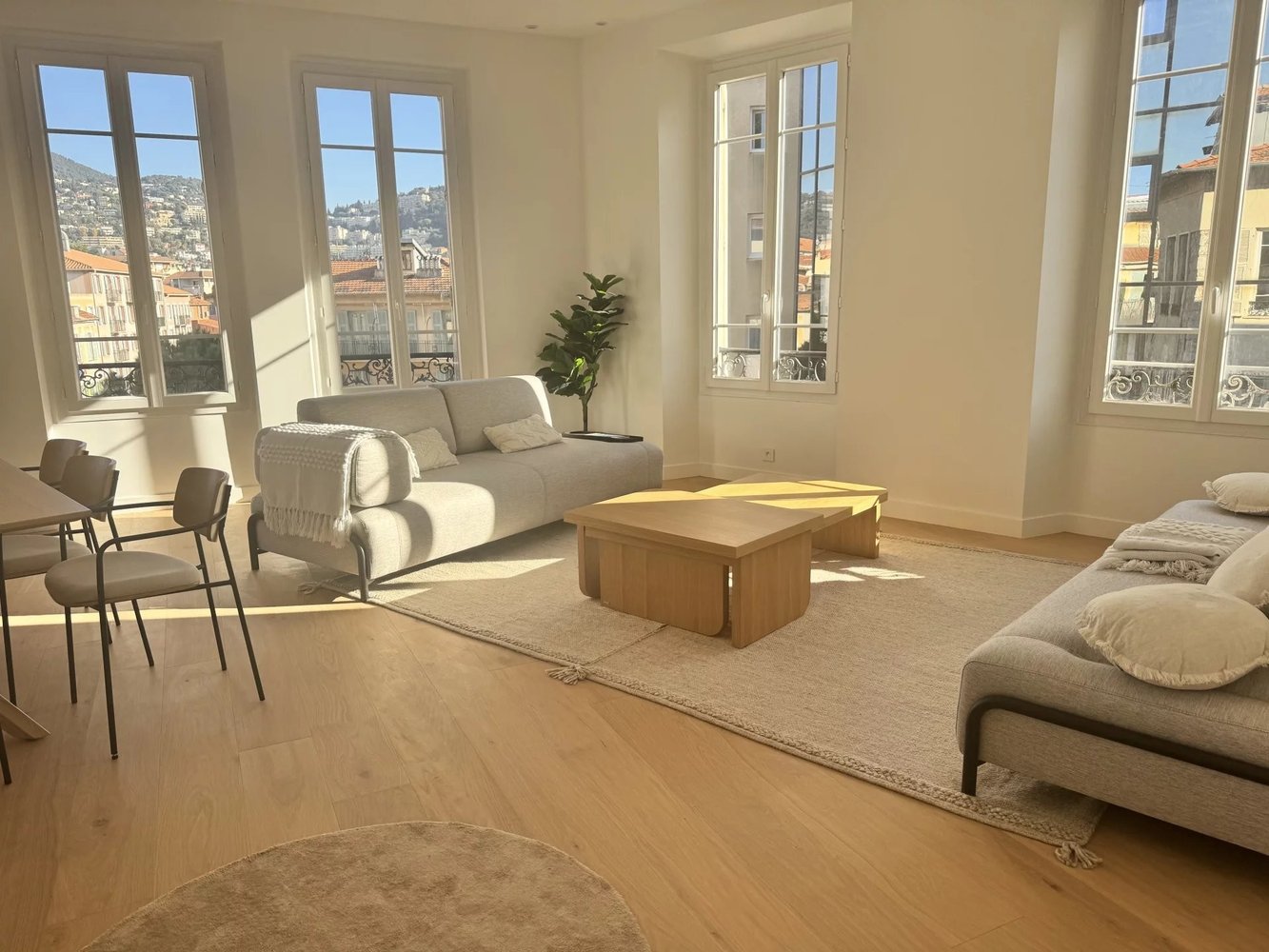 Property photo in Port