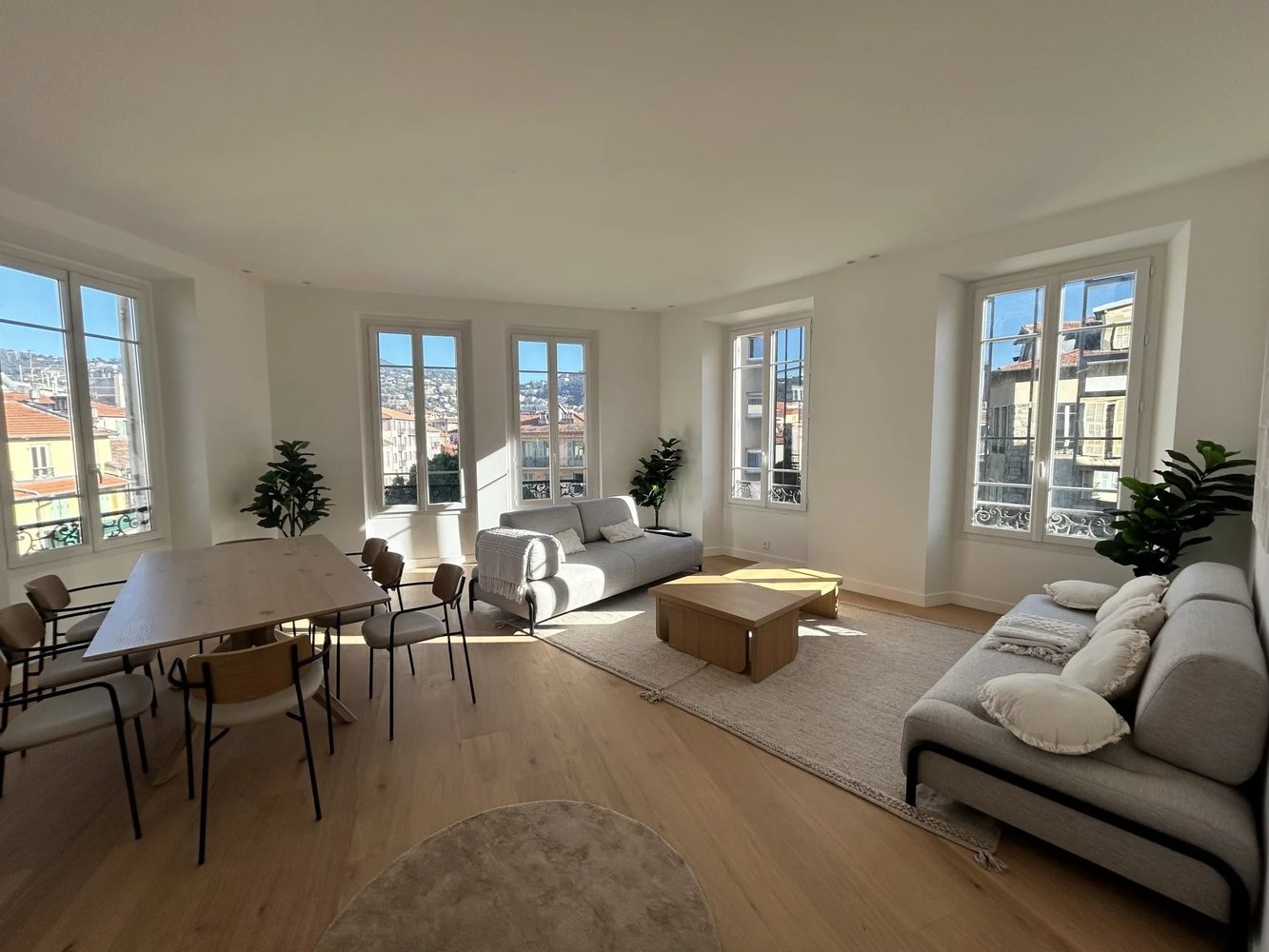 Property photo in Port