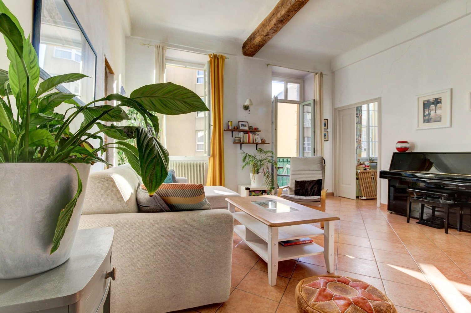 Property photo in Port