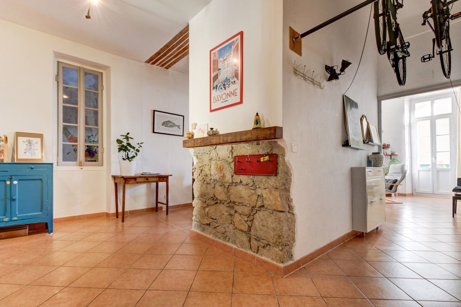 Property photo in Port