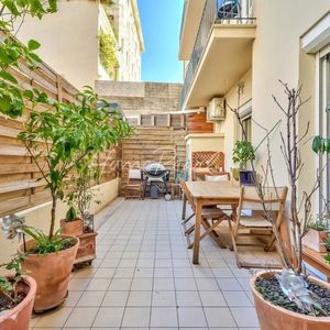 Property in Carre d'Argent