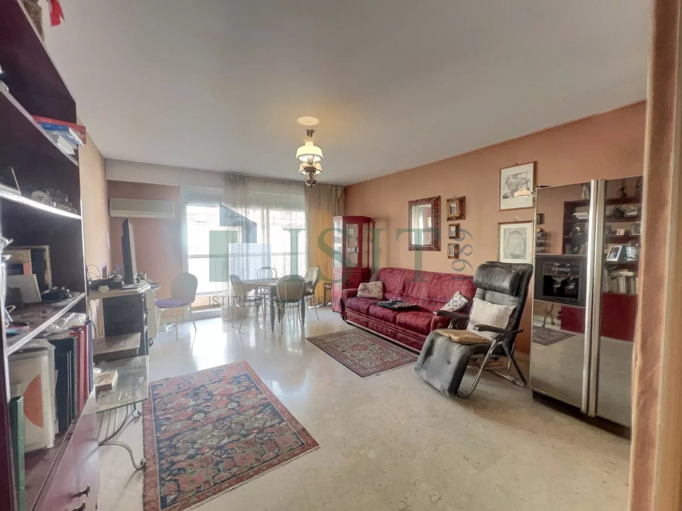 Property photo in Carre d'Argent