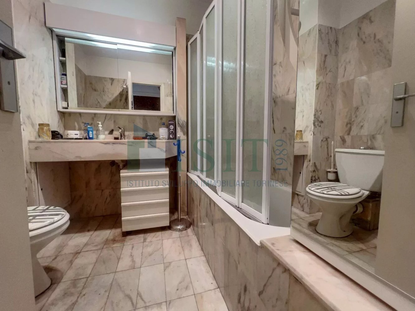 Property photo in Carre d'Argent