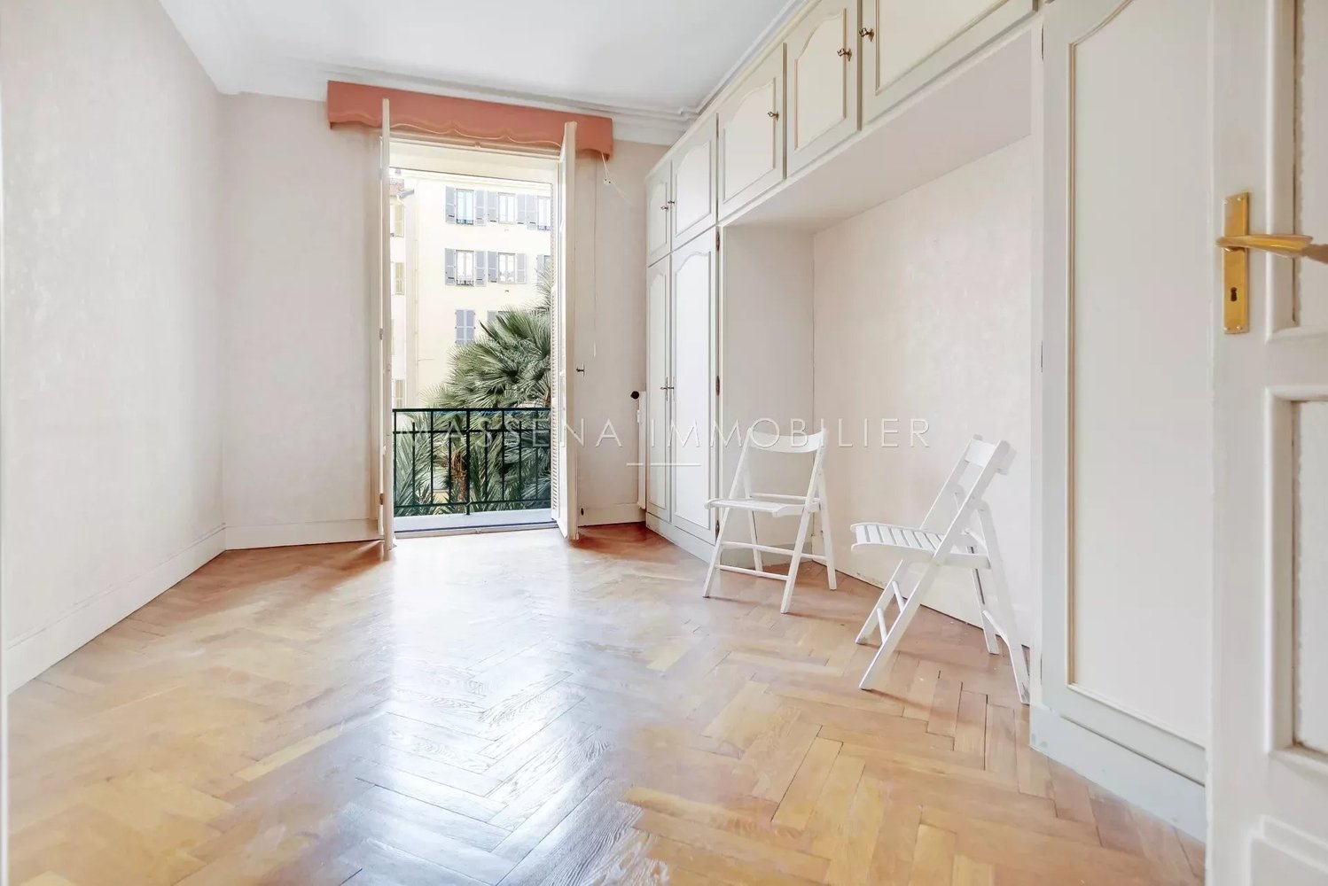 Property photo in Carre d'Argent