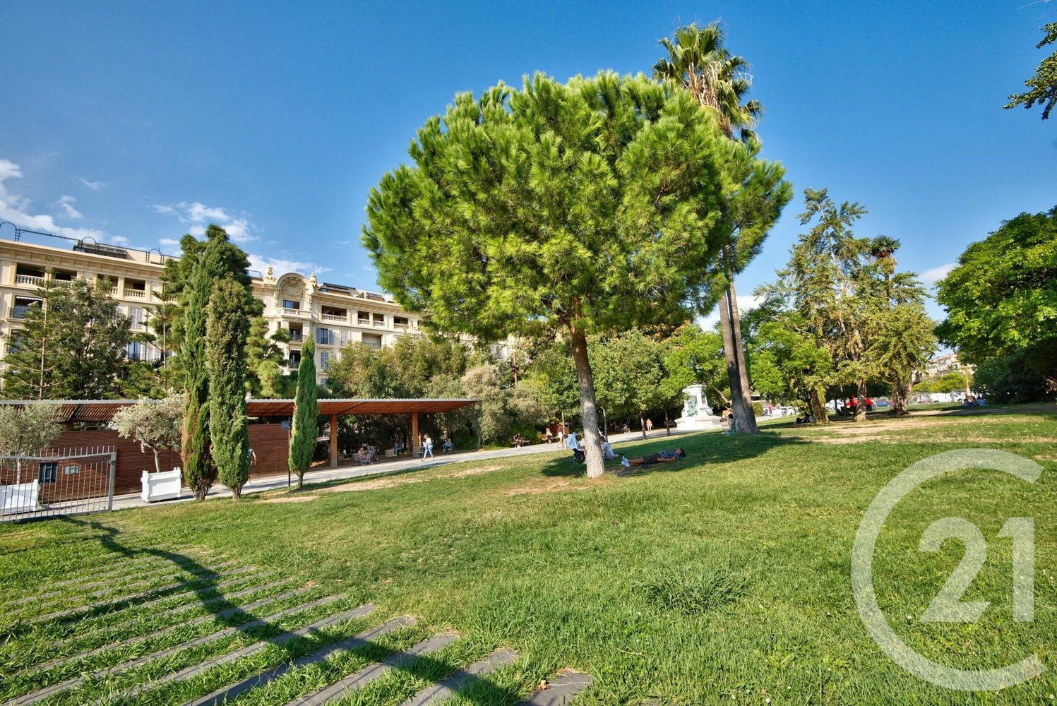 Property photo in Carre d'Argent