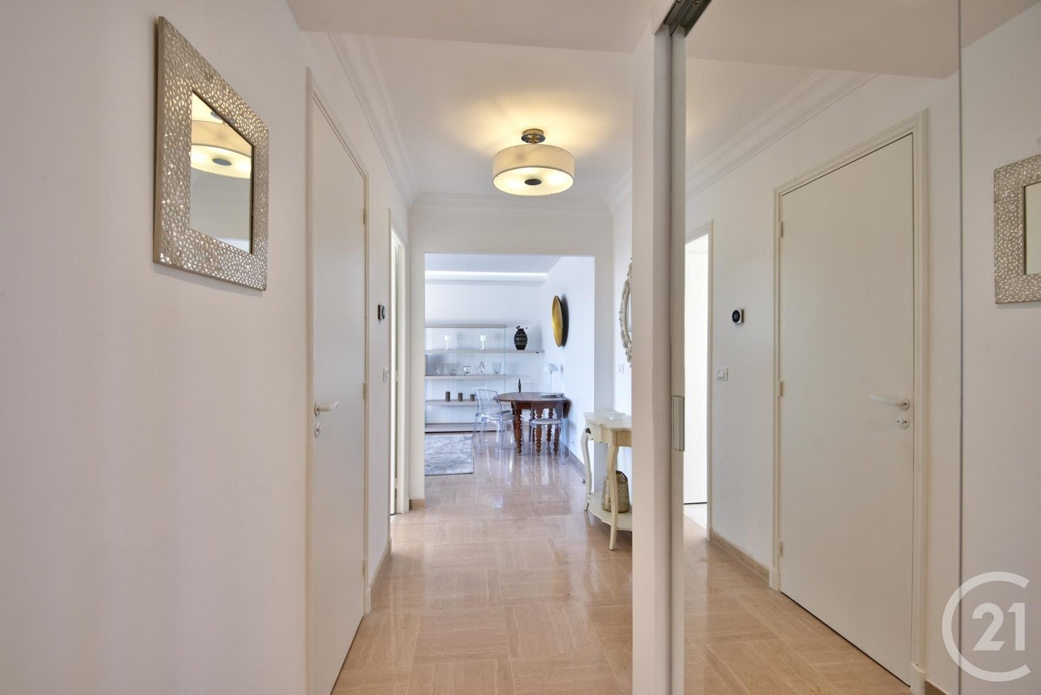 Property photo in Carre d'Argent