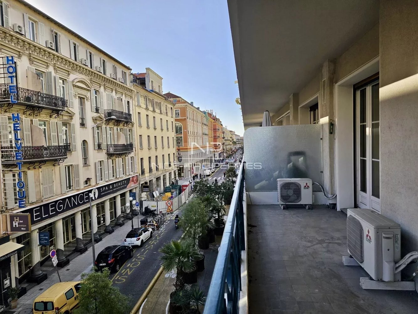 Property photo in Carre d'Argent